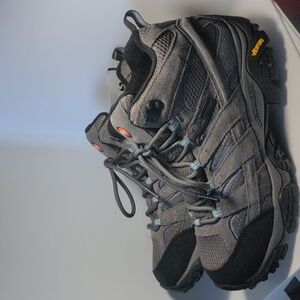 Merrell | Moab 2 | Mid | Waterproof | Womens Hiking Boot | Size 9.5 |